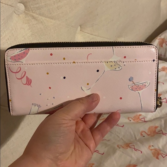Kate Spade Wallet - Picture 2 of 8